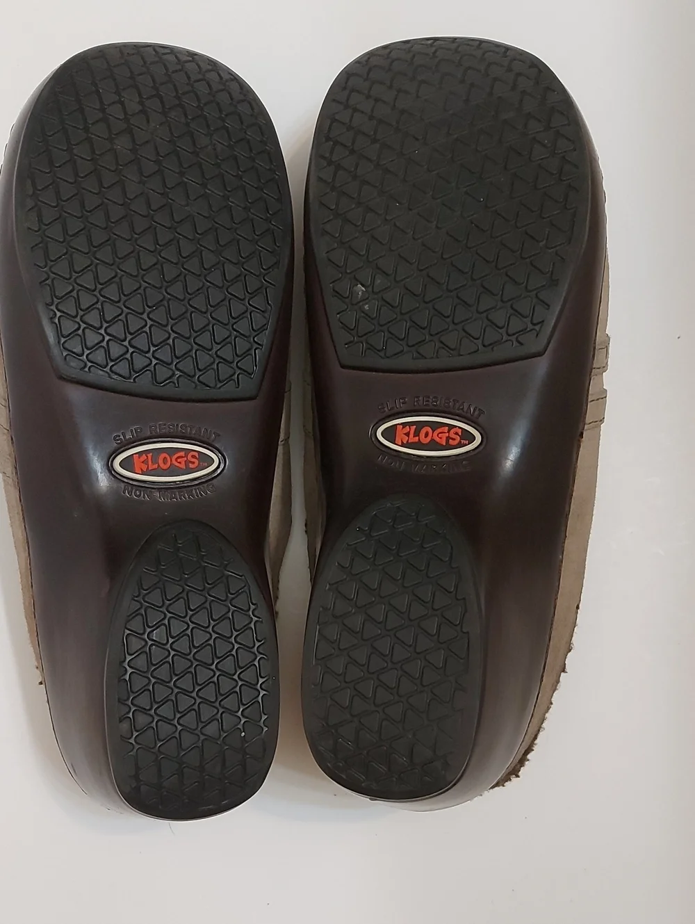 Klogs suede slip